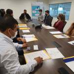 Foto grupal durante la ceremonia de adjudicación de Becas PUBIABM.